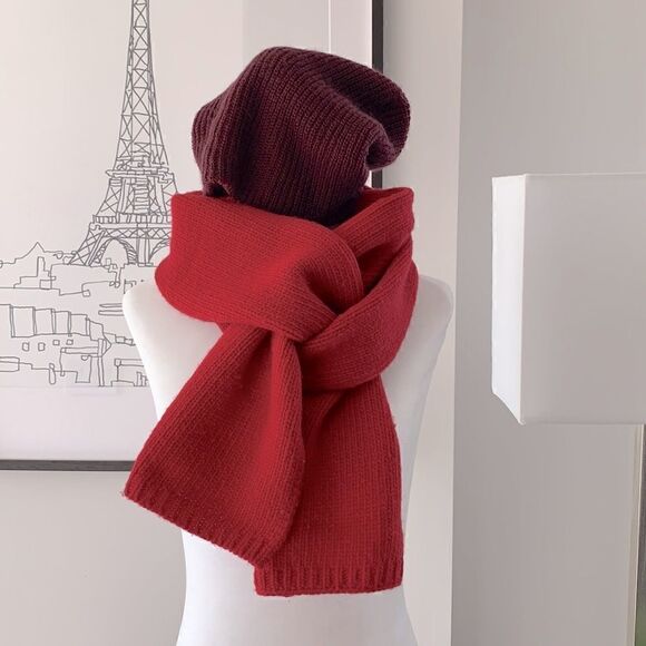 Zara Accessories Beanie Burgundy  - Picture 4 of 4